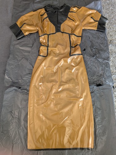 Latexkleid rubber gummi - rubber,,