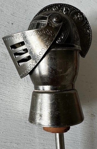 Ritterhelm rüstung ausgießer - rüstung,
