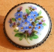 Alte Brosche mit handgemalten