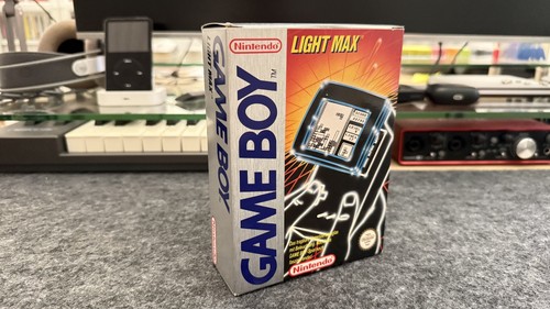 Light max nintendo game boy - max,