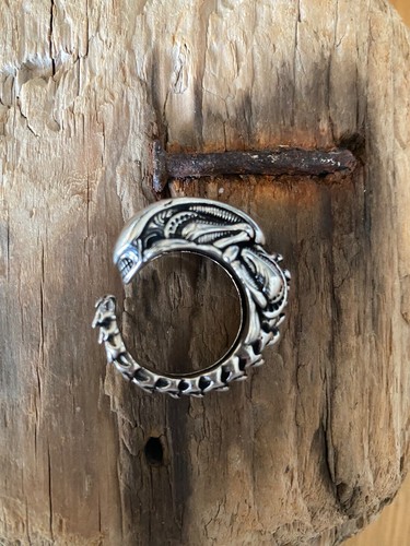 Ring alien xenomorph - alien,