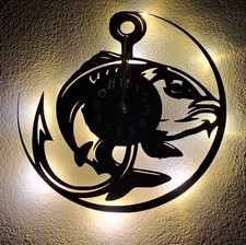 Handgemachte Wanduhr