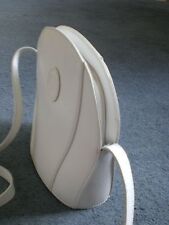 Sehr schöne Umhängetasche aus hochwertigem Glattleder