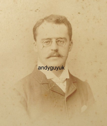 Schrankkarte mann pince nez - mann,