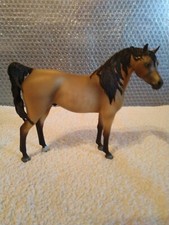 Modellpferd Resin Pferd