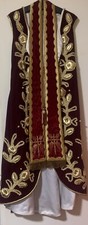 priestergewand mit ‚Goldfaden’aplikationen und Stola