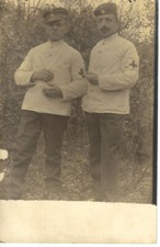 1. WK AK Fotokarte 2 Sanitäter Armbinde Rotes Kreuz ungelaufen