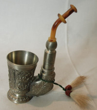 Zinn-Schnapsbecher als Pfeife