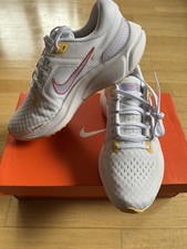 Nike Air Zoom Vomero 16