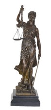 JUSTITIA BRONZESKULPTUR
