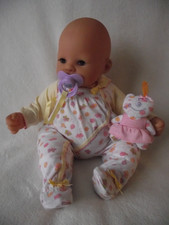 VINTAGE 19" CHOU CHOU PUPPE, VERBUNDEN & GEWICHTET - 2000 - MIT SCHNULLER & SPIELZEUGBÄR