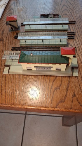 Modelleisenbahn bahnhof - modelleisenbahn, n
