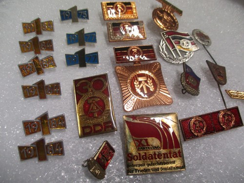 Ddr abzeichen medaillen - ,,