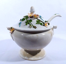 Boch Freres Keramis Suppenterrine Soupiere mit Kelle Fayence Keramik um 1850