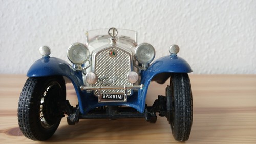 Burago alfa romeo 2300 - burago, 1