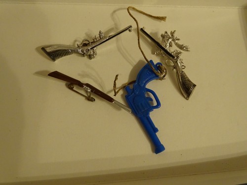 Anstecker pistole kult ossi - ,