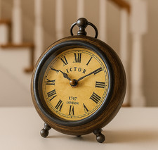 Antike Tischuhr aus Holz