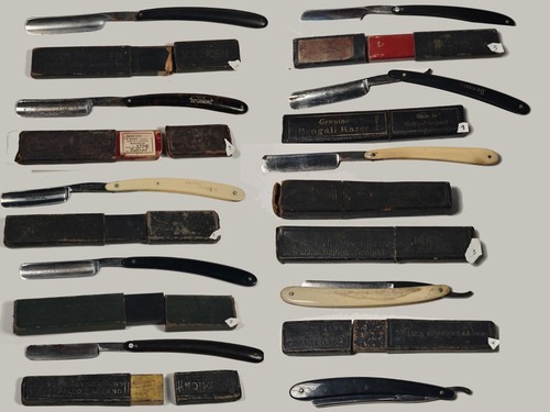 Vintage cut throat razor - throat,