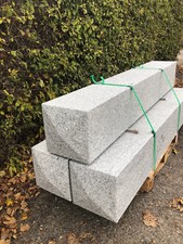 Granitsäule Einfahrt Eingang