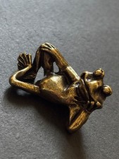 Froschfigur aus Metall |