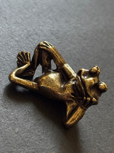 Froschfigur aus metall - aus,