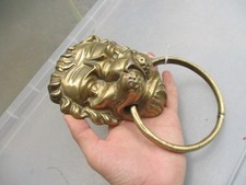 Alter Messing Löwenkopf Türklopf Griff Zugschlaufe Vintage architektonische Bergung