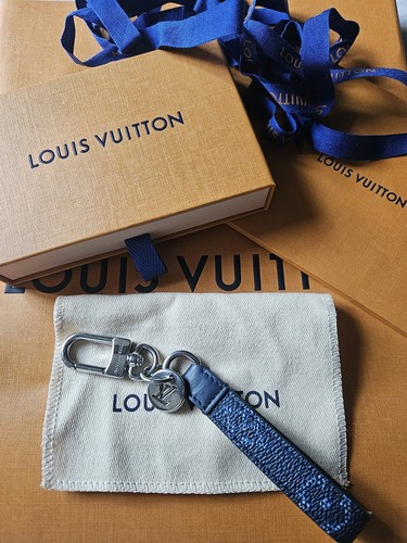 Louis vuitton dragonne - vuitton, "lv