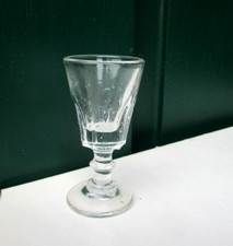 Antiker Schnapsbecher -