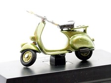 New Ray 1:32 Vespa 125 1948 grün-metallic # 06043B