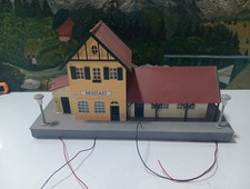 Bahnhof  Neustadt -   HO Fertigmodell 1:87  gebaut Licht H12
