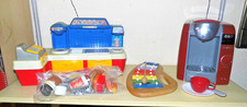 2 x Spielzeug Kinder Kaffeepad Maschine Theo Klein und Fast Food Corner m.Sound