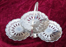 Alte Etagere  Metall klappbar Vintage Nostalgie Anbietschale Landhaus Stil