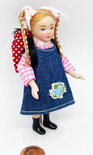 Dolls house evie modern girl - dolls,