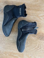 Neoprenfüßlinge  Seemann