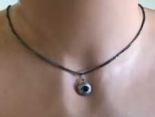 Vintage-Anhänger an einer Kette. Auge. 925er Sterlingsilber.  Länge: max. 40 cm.