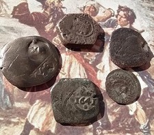 Lot 5 echte Piraten Münzen. Kolonial Spanien. Kupfer. 17 Jh. COB