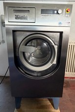 Miele PW811 EL – Gewerbe Waschmaschine mit Sockel 11kg 