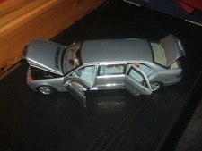 MERCEDES BENZ S-Klasse Pullmann 1:18 NEU aus Sammlung-  ohne Verpackung