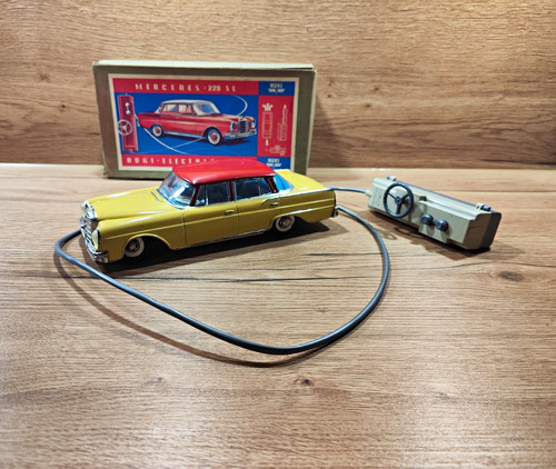 Huki electric mercedes - 220, se