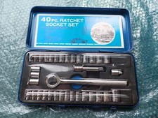 RATSCHENKASTEN KNARRENKASTEN NUSSSATZ IM METALLKOFFER 40-TEILIG + Zubehör