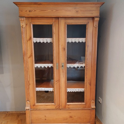 Schöner antiker schrank - antiker, zu