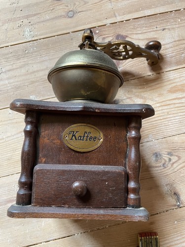 Schöne kleine alte