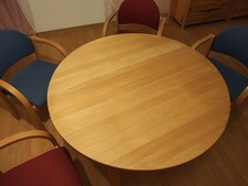 Esszimmer Tischgruppe Buche Oval mit 4 Stühlen Massivholz