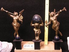 Bronze Altlas mit 2 Engel für Staartklok Friesenuhr Halbkastenuhr mit Podest 13