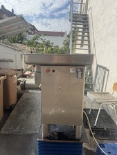fleischwolf Maschine Zu Verkaufen Funktioniert Noch Gut Ist Bei Uns Zu Viel