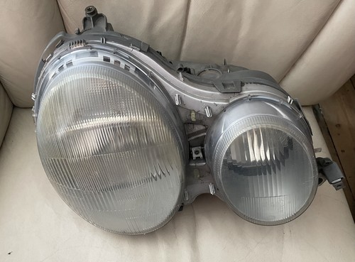 Scheinwerfer rechts xenon - ,