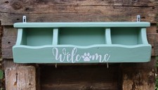 Hundegarderobe in Mintgrün aus Holz, Flurablage mit Haken für Hundeliebhaber