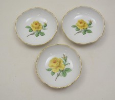 Meissen Schwerter Neuer Ausschnitt - Gelbe Rose - 3 Mini Schälchen