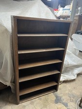 Holzregal mit 6 Fächern -