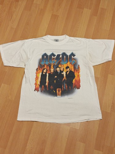 Vintage 2000 tour shirt - ac/dc,